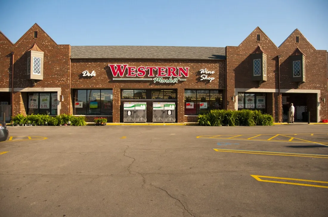 Store front | Brian's Flooring & Design
